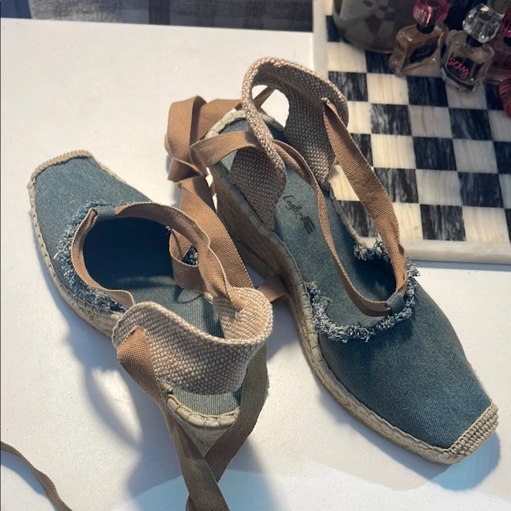 American Eagle Denim Blue and Tan Espadrille Slip-Ons - Picture 11 of 16